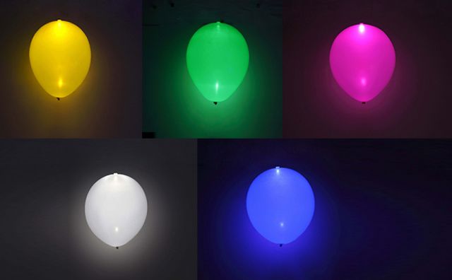 GLOBO LÁTEX CON LED 5 UDES (BCO, AMARILO, VERDE, A