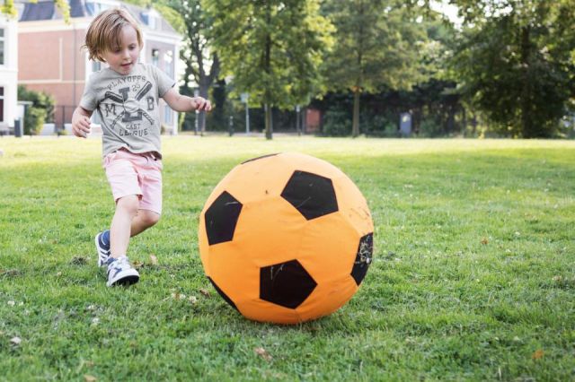 PELOTA GIGANTE. DIÁMETRO 50 CM